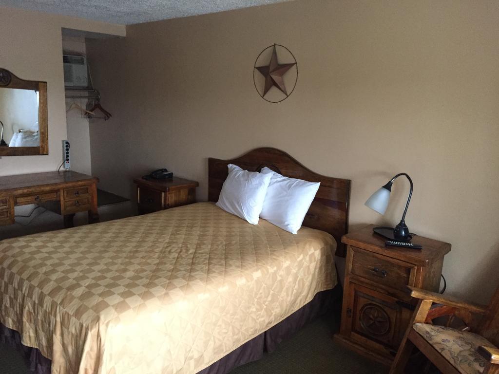 ליברל Ranch Motel מראה חיצוני תמונה